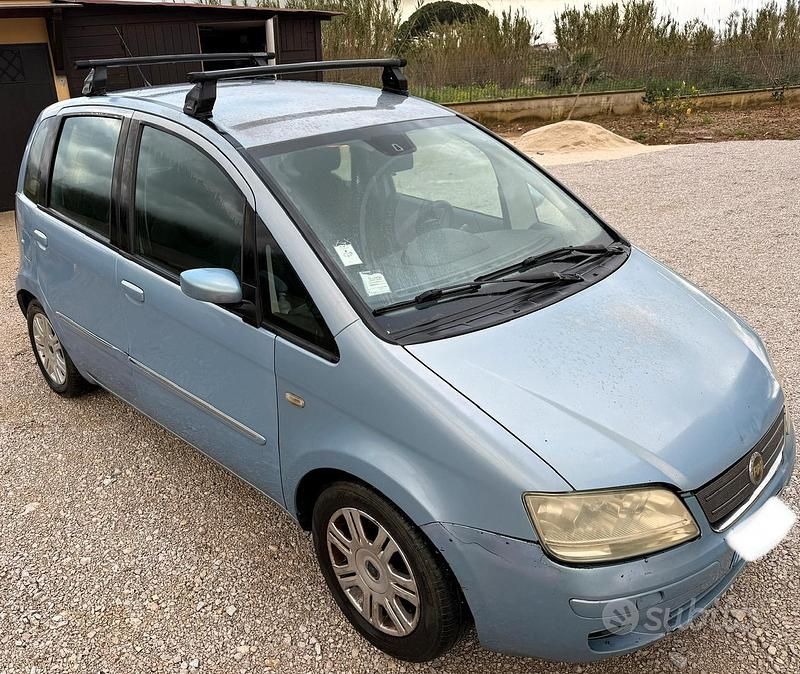 Usata Fiat Idea 90 CV (66 kW) 2005 Monovolume