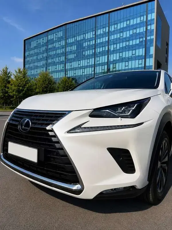 Usata Lexus NX300h E-FOUR Luxury Line 197 CV (144 kW) 2020 SUV
