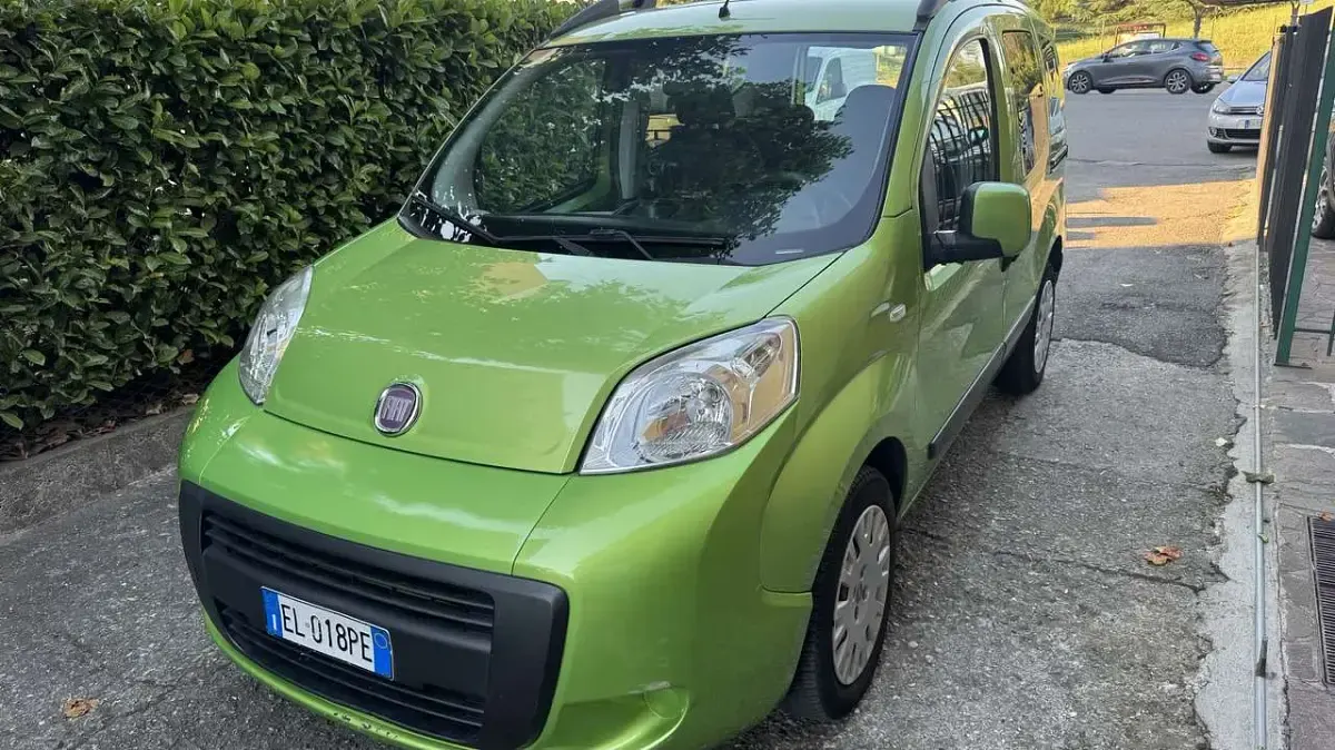 Usata Fiat Qubo Trekking 75 CV (55 kW) 2012 Verde Monovolume