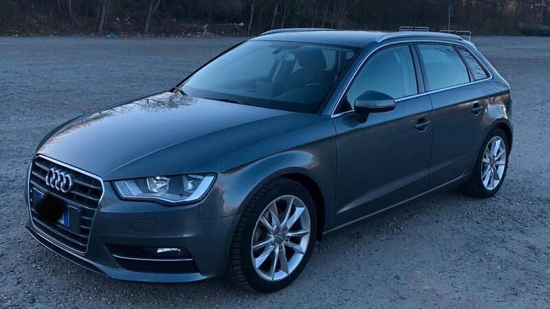 Grigio Usata 2015 Audi A3 Young Tre volumi | 12.400 € (Cara) - Immagine 1/4