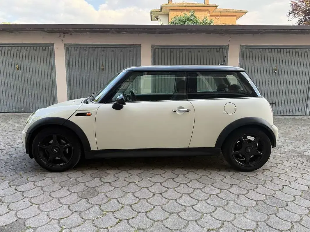 Usata Mini One D 75 CV (55 kW) 2004 Bianco Utilitaria