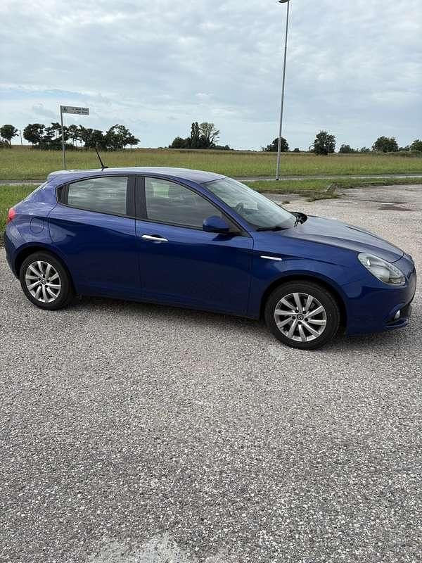 Usata Alfa Romeo Giulietta Business 150 CV (110 kW) 2017 Utilitaria