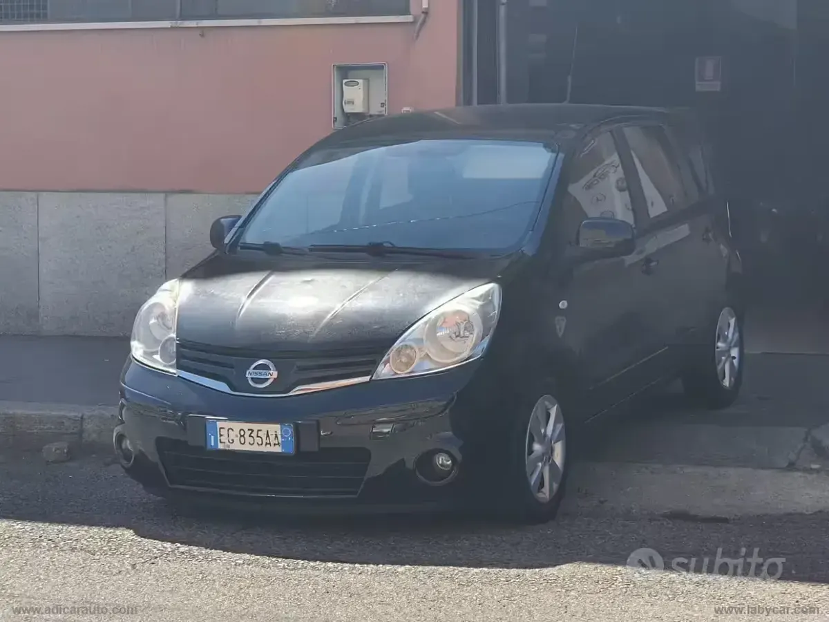 Usata Nissan Note 88 CV (64 kW) 2010 Nero Utilitaria