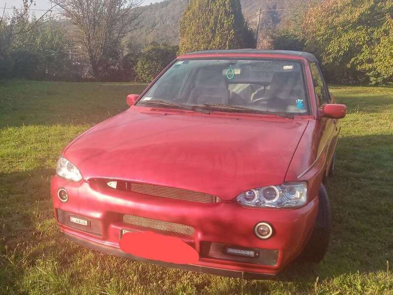 Usato 1994 Ford Escort Cabriolet 1.6 Benzin 90 CV (3.000 €)