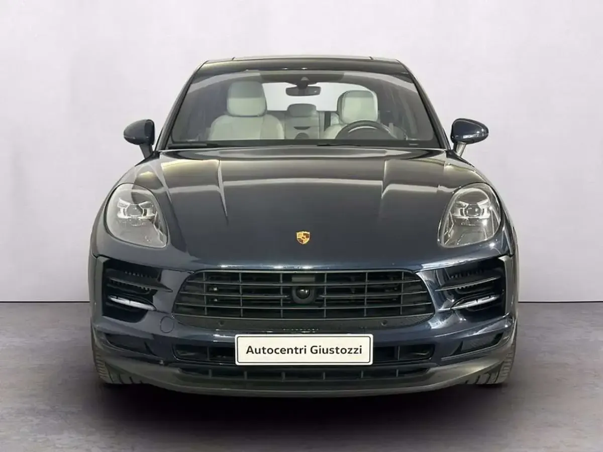 Usata Porsche Macan 354 CV (260 kW) 2019 Blu notte metallizzato SUV