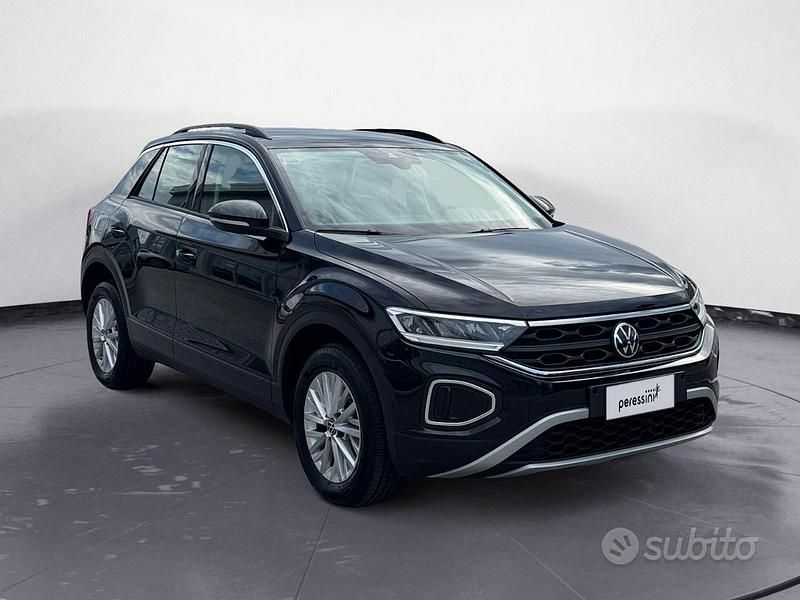 Usata VW T-Roc Life 116 CV (85 kW) 2024 Nero SUV