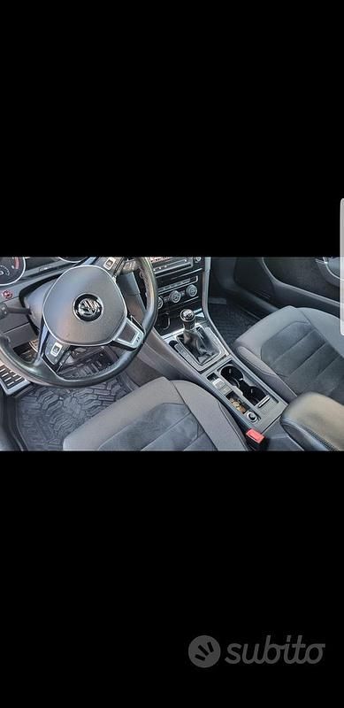 Usata VW Golf VII 110 CV (80 kW) 2015 Bianco Station wagon