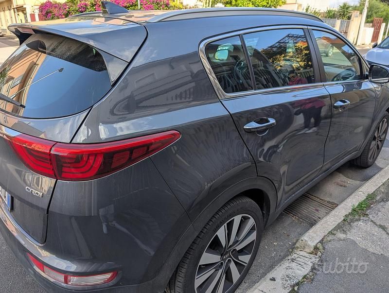 Grigio Usata 2018 Kia Sportage SUV | 14.900 € (Cara) - Immagine 1/4