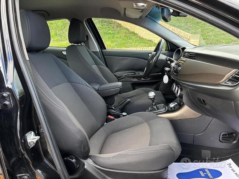 Usata Alfa Romeo Giulietta 120 CV (88 kW) 2015 Nero Utilitaria