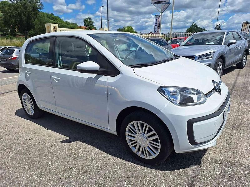 Usata VW up! Move 68 CV (50 kW) 2022 Bianco Utilitaria
