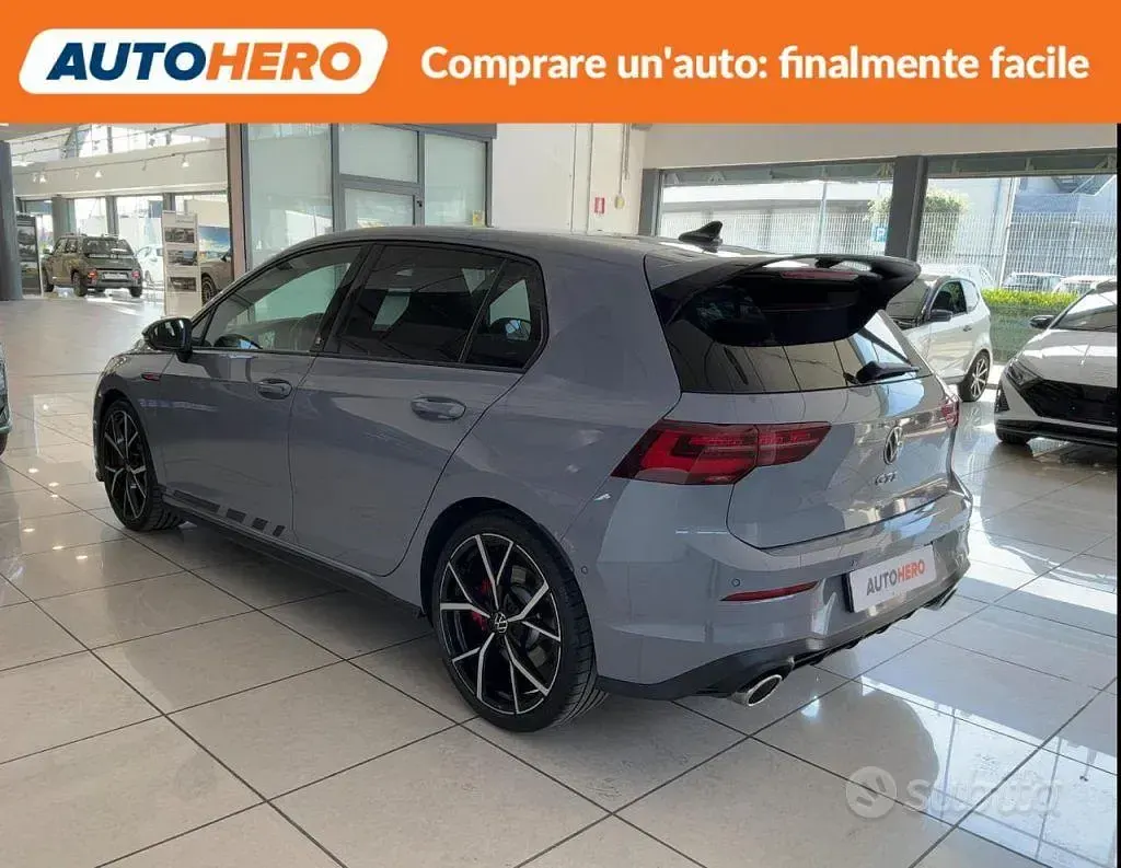 Usata VW Golf VIII GTI 300 CV (220 kW) 2022 Grigio Berlina