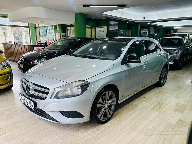Usata Mercedes A180 108 CV (79 kW) 2014 Argento Berlina