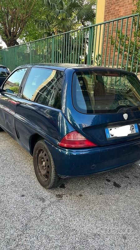 Usata Lancia Ypsilon 60 CV (44 kW) 2003 Utilitaria