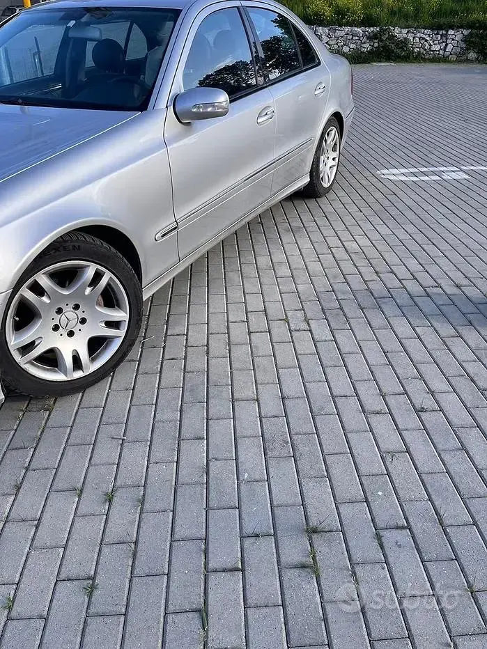 Occasion Mercedes E280 231 ch (169 kW) 2006 Gris Berline