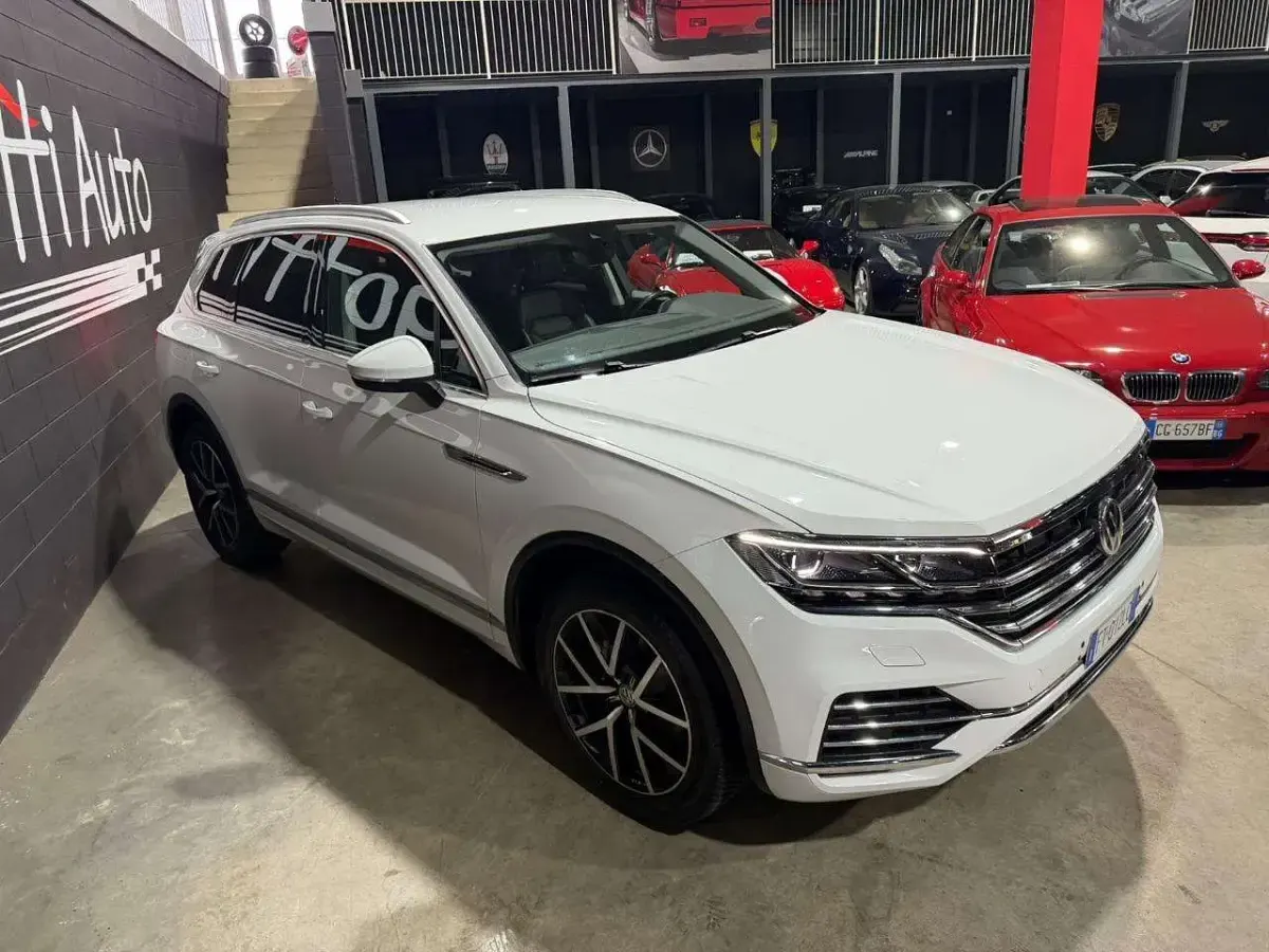Usado VW Touareg Advance 231 HP (169 kW) 2018 Branco SUV