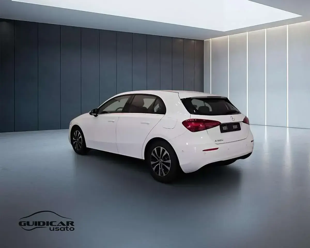 Usata Mercedes A180 Advanced 116 CV (85 kW) 2025 Bianco Berlina