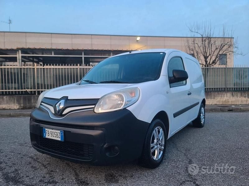 Usata Renault Kangoo 75 CV (55 kW) 2015 Bianco Monovolume