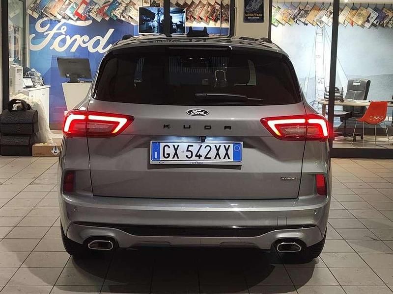 Usata Ford Kuga ST-Line 151 CV (111 kW) 2025 Argento SUV