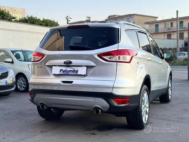 Usata Ford Kuga Titanium 163 CV (119 kW) 2014 Argento SUV