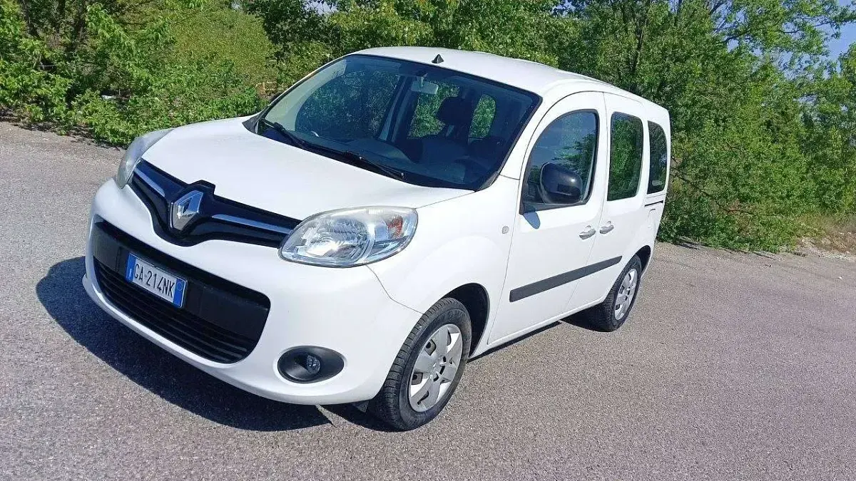 Usata Renault Kangoo Life 95 CV (69 kW) 2020 Bianco Monovolume