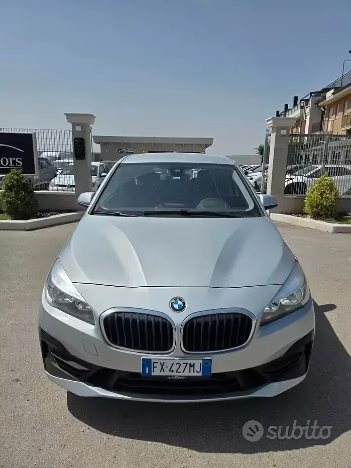 Usata BMW 218 Luxury Line 150 CV (110 kW) 2019 Grigio Station wagon