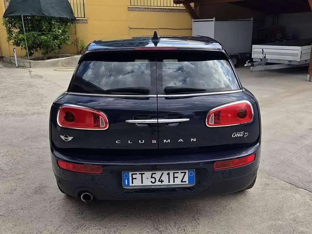 Usata Mini One D Clubman Business 116 CV (85 kW) 2019 Blu/azzurro Station wagon