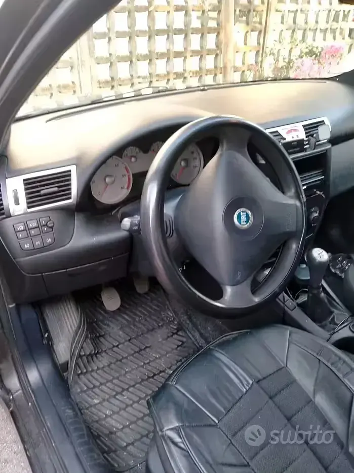 Usata Fiat Stilo 120 CV (88 kW) 2006 Grigio Station wagon