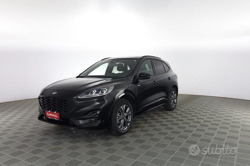 Usata Ford Kuga ST-Line 225 CV (165 kW) 2023 Agate black SUV
