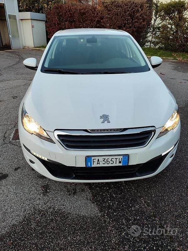 Usata Peugeot 308 SW 150 CV (110 kW) 2015 Bianco Station wagon