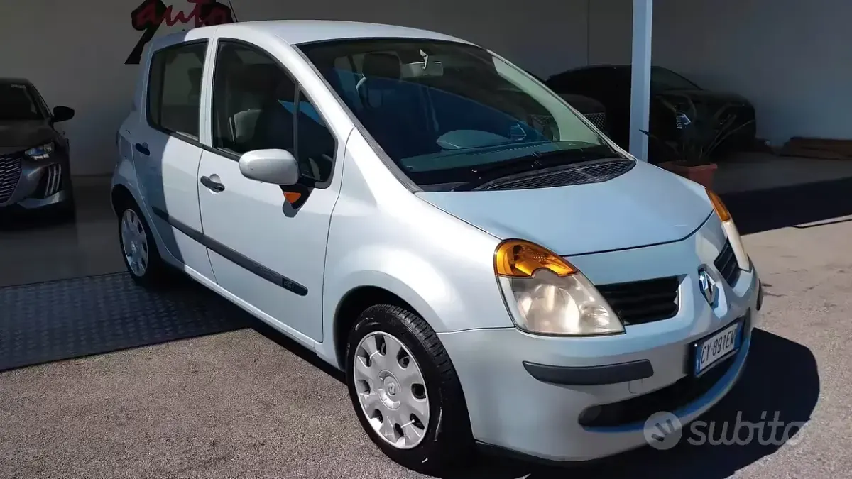 Usata Renault Modus 86 CV (63 kW) 2005 Grigio Monovolume