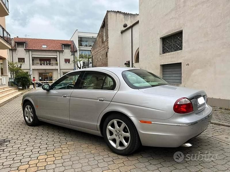 Usata Jaguar S-Type S 207 CV (152 kW) 2005 Grigio Berlina