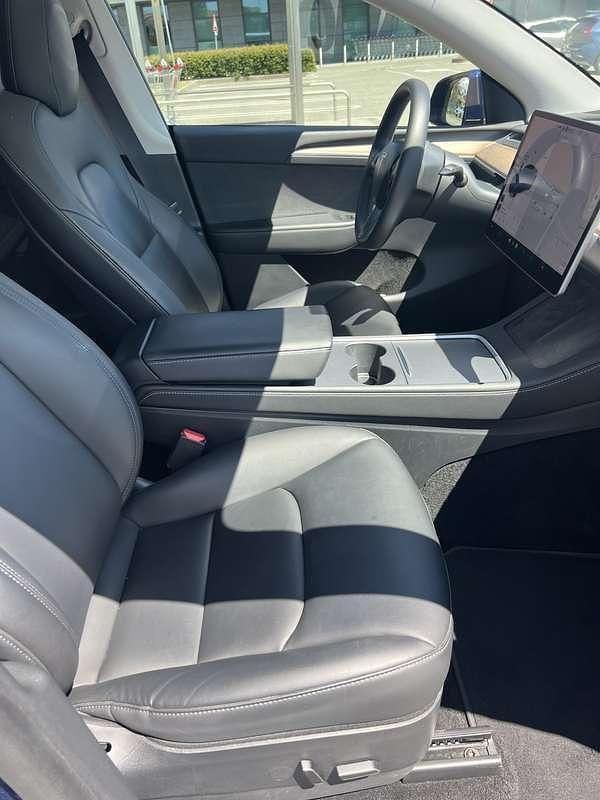 Usata Tesla Model Y 152 kW (208 CV) 2021 Blu/azzurro SUV