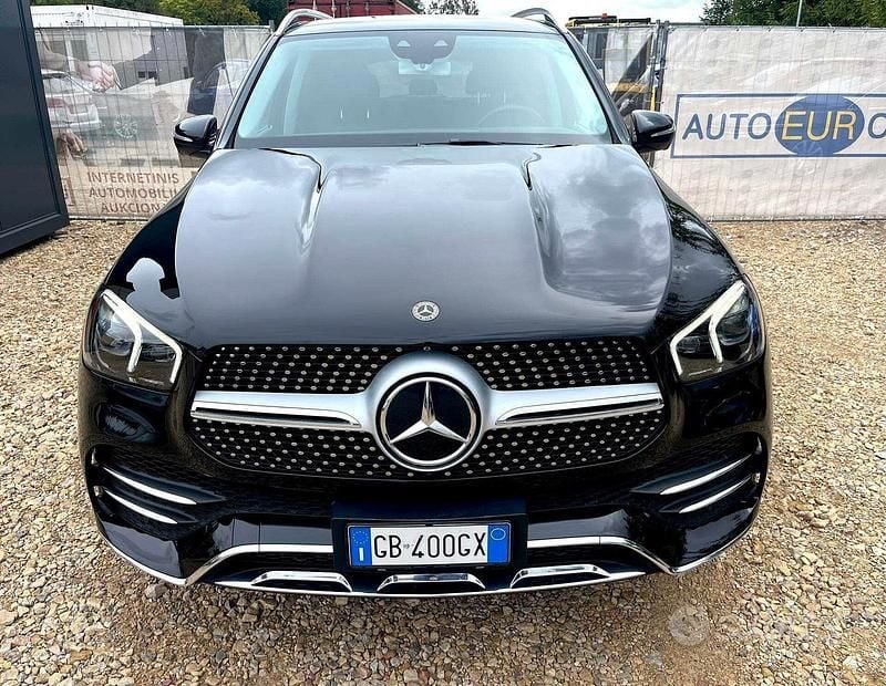 Usado Mercedes GLE300 AMG line 245 CV (180 kW) 2020 Negro SUV