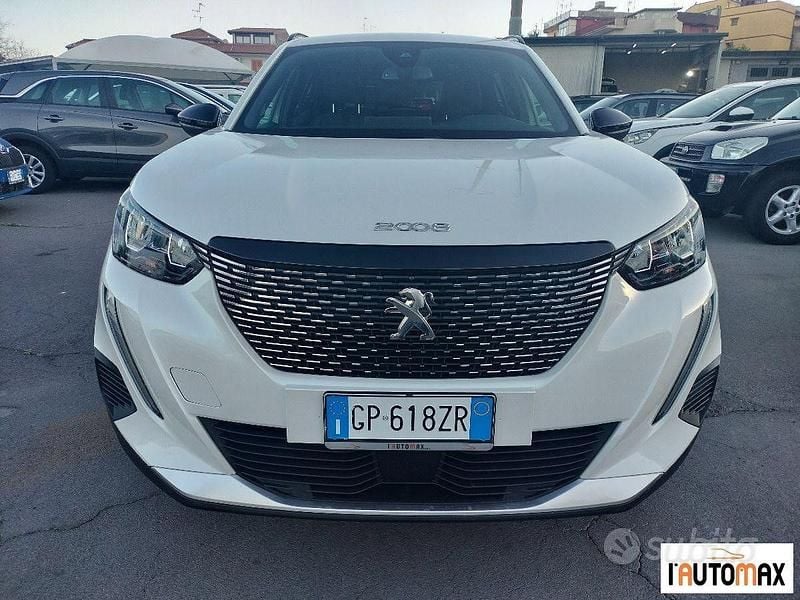 Usata Peugeot 2008 Allure 130 CV (95 kW) 2023 Bianco SUV