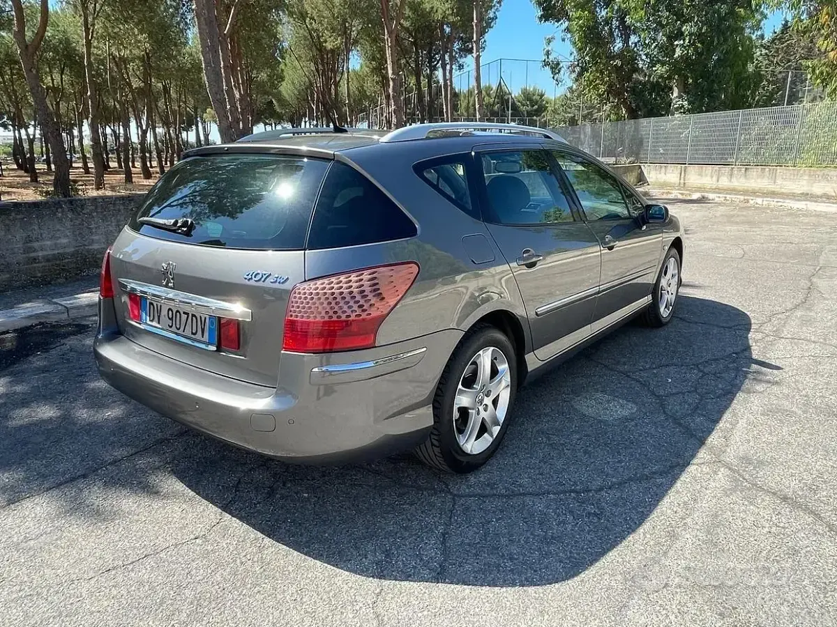 Usata Peugeot 407 136 CV (100 kW) 2009 Grigio Station wagon