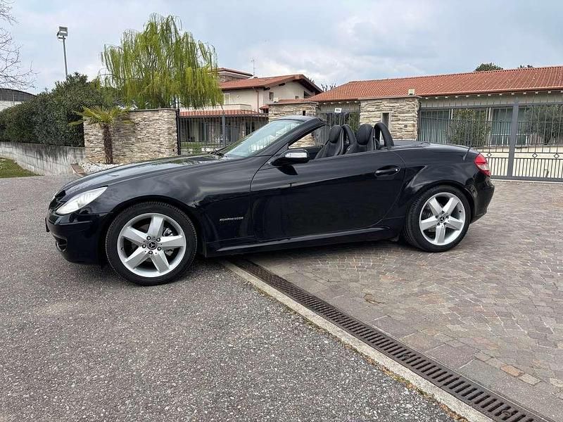 Usata Mercedes SLK200 163 CV (119 kW) 2006 Nero Cabrio