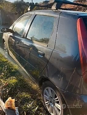 Usata Fiat Punto 80 CV (58 kW) 2008 Grigio Utilitaria
