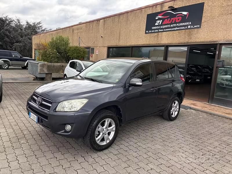 Usata Toyota RAV4 Luxury 158 CV (116 kW) 2009 Grigio SUV
