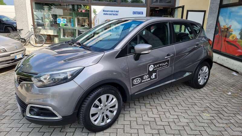 Usato 2014 Renault Captur 0.9 Benzin 90 CV (8.900 €)
