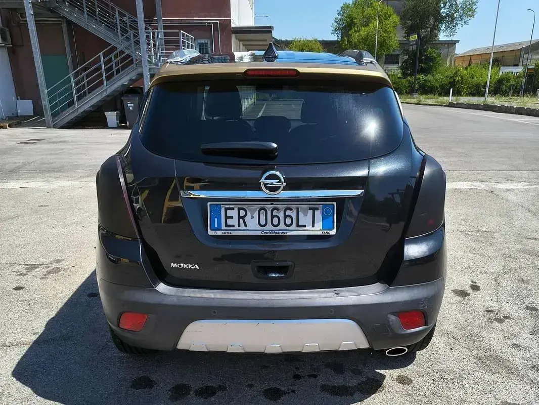 Usata Opel Mokka Cosmo 116 CV (85 kW) 2013 Nero SUV