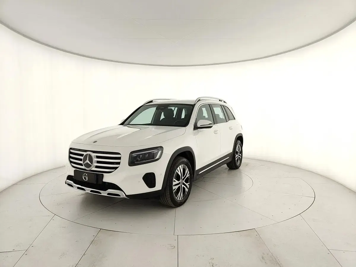 Usata Mercedes GLB180 Advanced 116 CV (85 kW) 2025 SUV