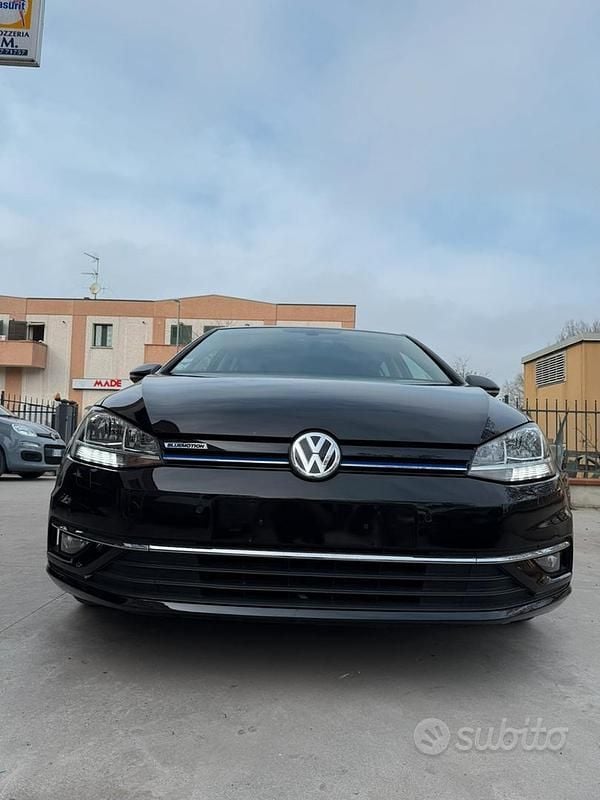 Usata VW Golf VII 130 CV (95 kW) 2018 Nero Berlina