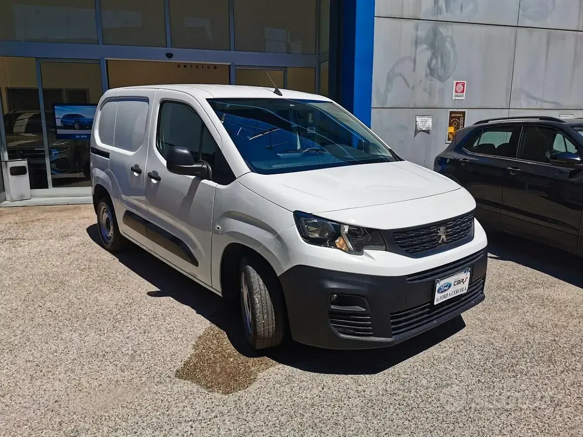 Usata Peugeot Partner 102 CV (75 kW) 2021 Bianco Monovolume