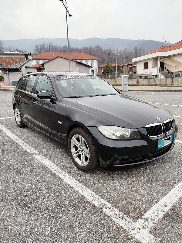 Usata BMW 320 2008 Nero Station wagon