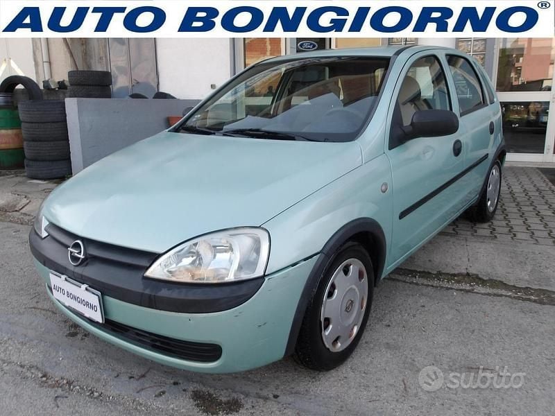 Usata Opel Corsa Comfort 58 CV (42 kW) 2001 Blu Utilitaria