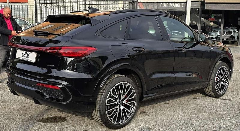 Nuova Audi Q5 Sportback S-Line 204 CV (150 kW) 2025 Nero SUV