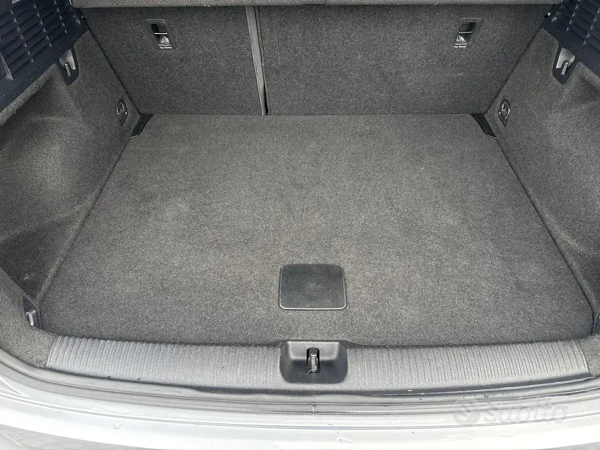 Usata Audi Q2 Advanced 150 CV (110 kW) 2023 Grigio SUV