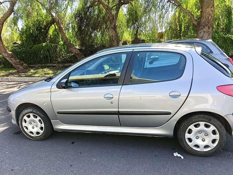 Usata Peugeot 206 68 CV (50 kW) 2005 Berlina