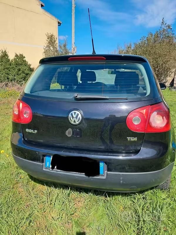 Usata VW Golf IV 105 CV (77 kW) 2005 Nero Berlina