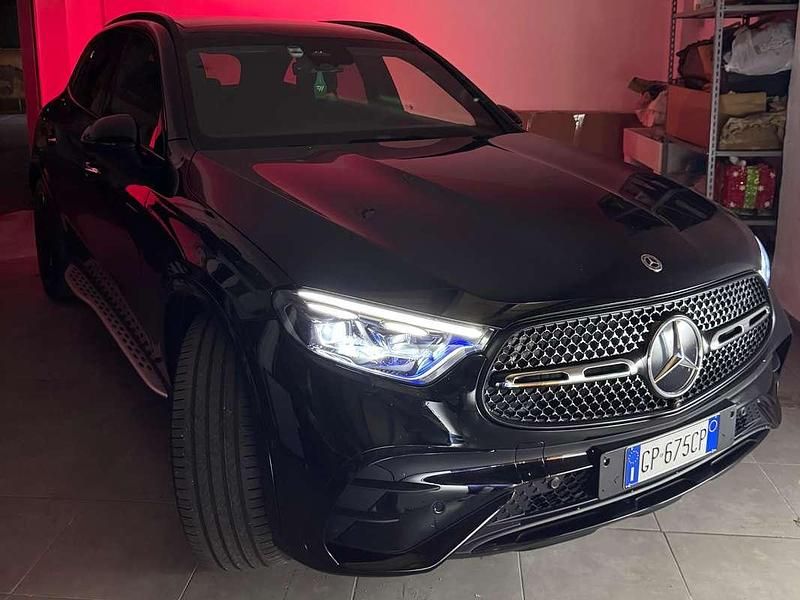 Usata Mercedes GLC220 AMG Line Premium Plus 197 CV (144 kW) 2023 Nero SUV
